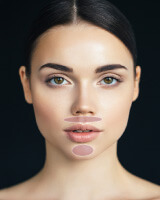 Ästhetisch-Plastische Chirurgie für Lippenfalten 